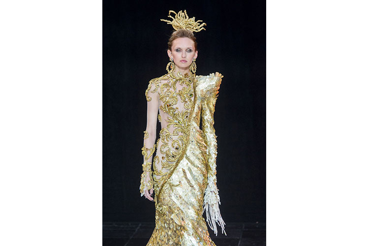 Alta Moda Parigi 2016 Guo Pei5lyg16 12