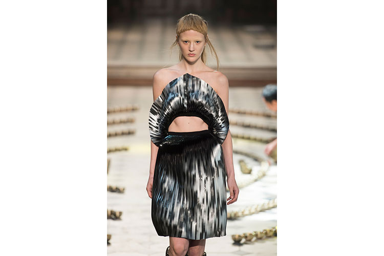 Alta Moda Parigi 2016 Iris Van Herpen 4lug16 6