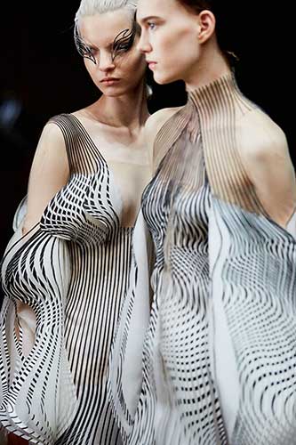 Iris van Herpen 22 7 19 6